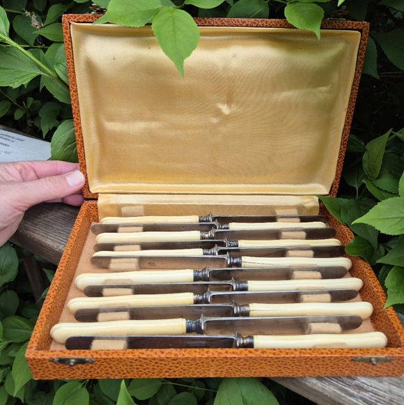 Mathieu Paris Vintage Knives - Picture 3 of 17